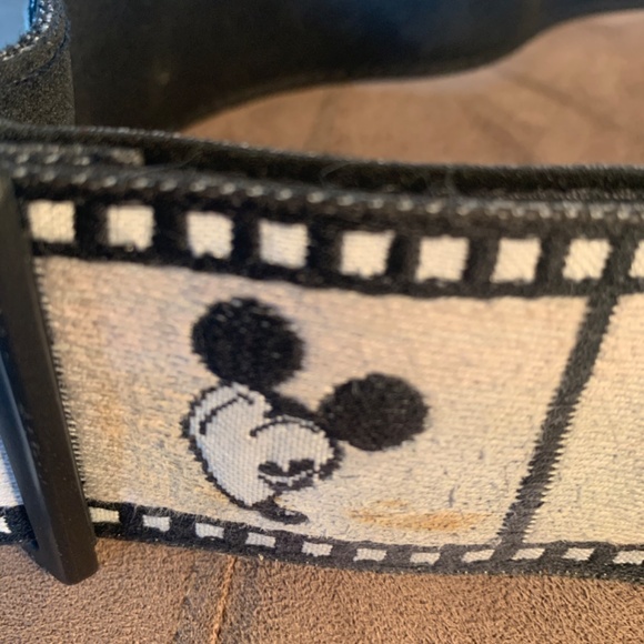 Vintage 1980s Mickey Mouse Camera Strap by Bobby Lee for Walt Disney Productions - Picture 7 of 12